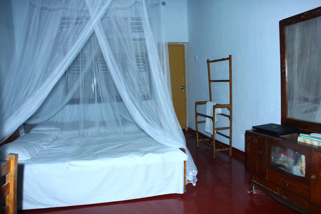 Abberny Villa Midigama East Habitación foto